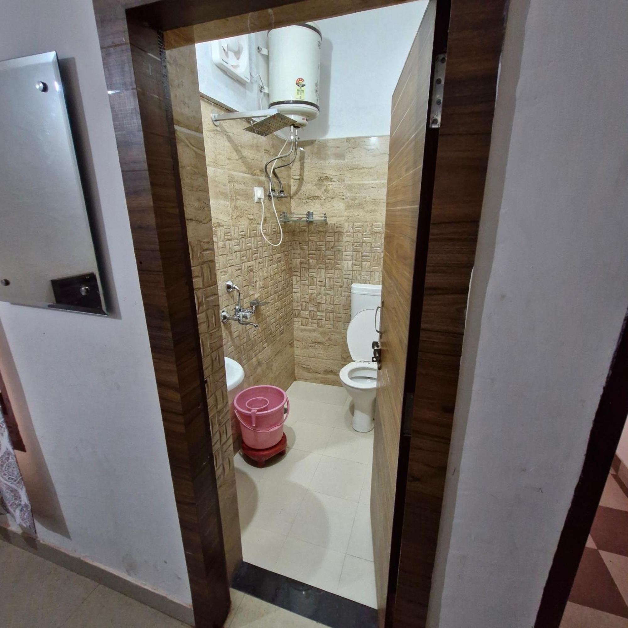 Saatvik Homestay カトラ 部屋 写真
