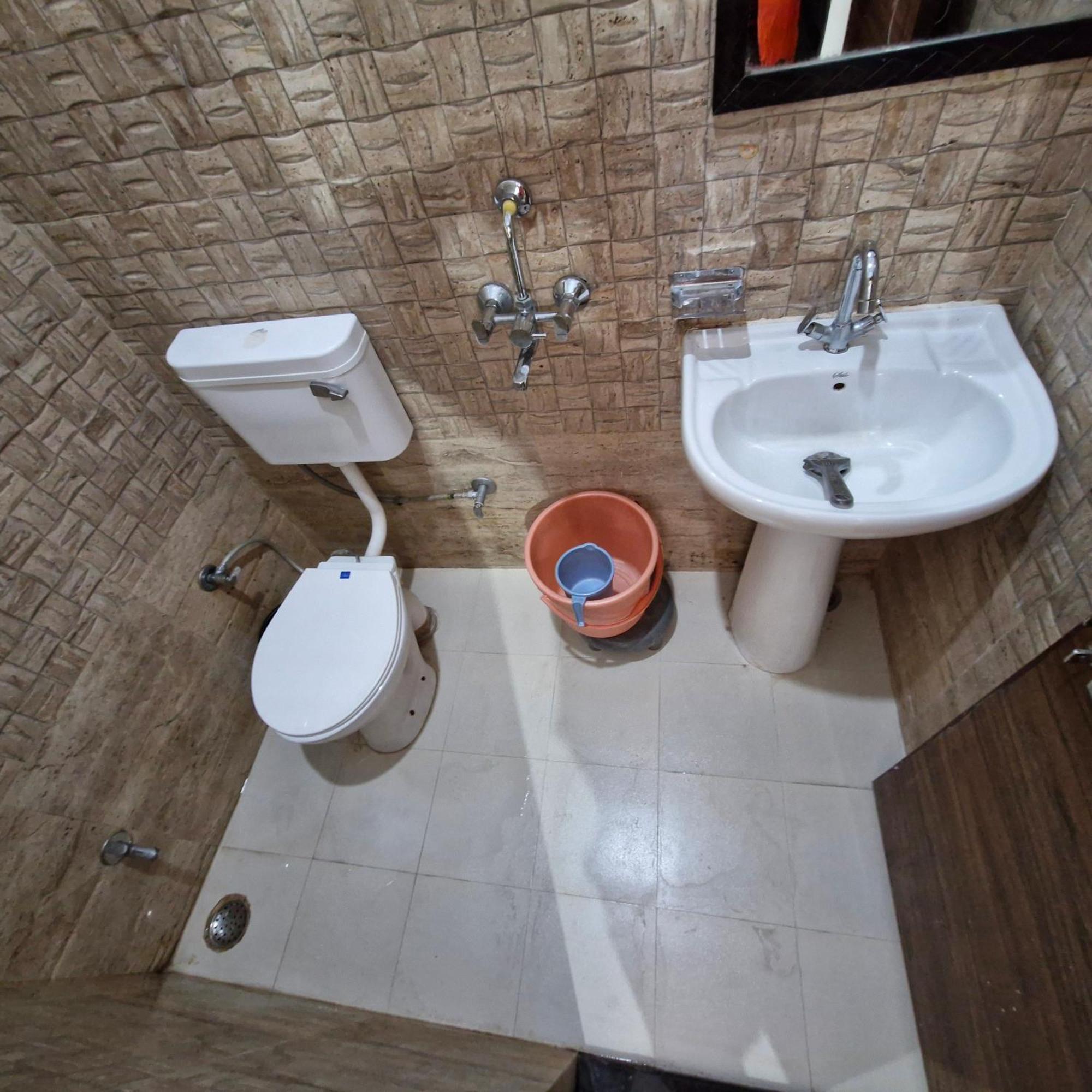 Saatvik Homestay カトラ エクステリア 写真
